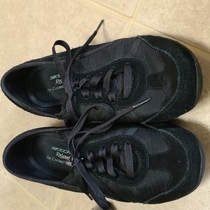 Skechers memory foam shoes